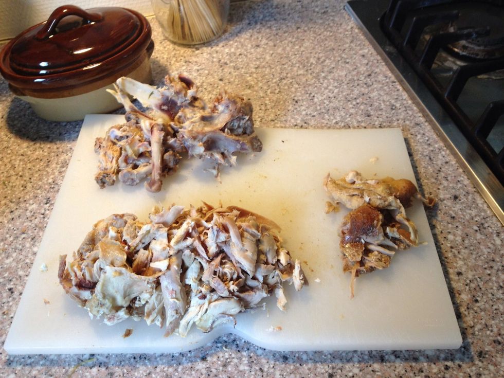 I plucked the meat off the bones and separated the skin from the meat. The skin has so much flavour but I don't like the floppy feeling in my mouth.