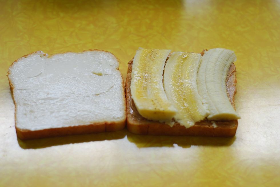 I prefer to slice the banana length-wise in thirds, but you could also make banana "coins" that would work just as well..