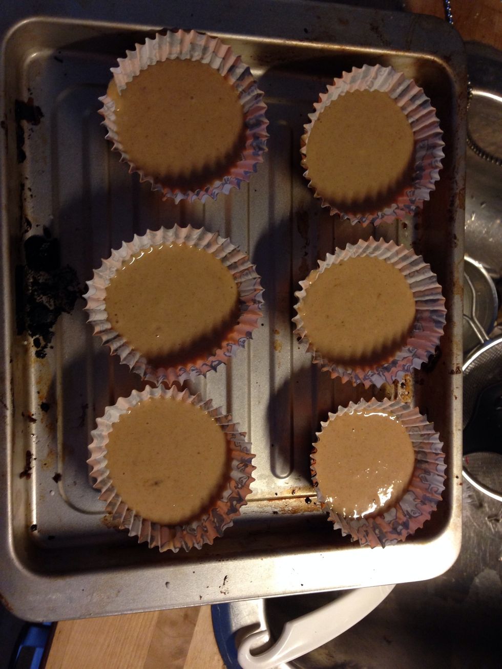 I prefer to use ad cupcake pan but my oven is so small right now. But fill the cupcakes cups, and put them in the oven at 180 degrees for 13 - 15 min.
