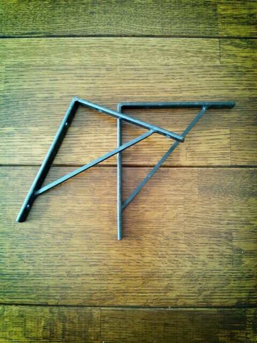 I prepare a bracket!