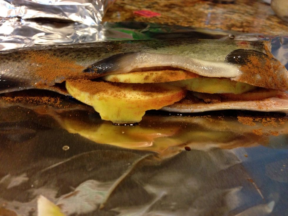 I put apples, cinnamon, and cinnamon pear vinegar in this one!