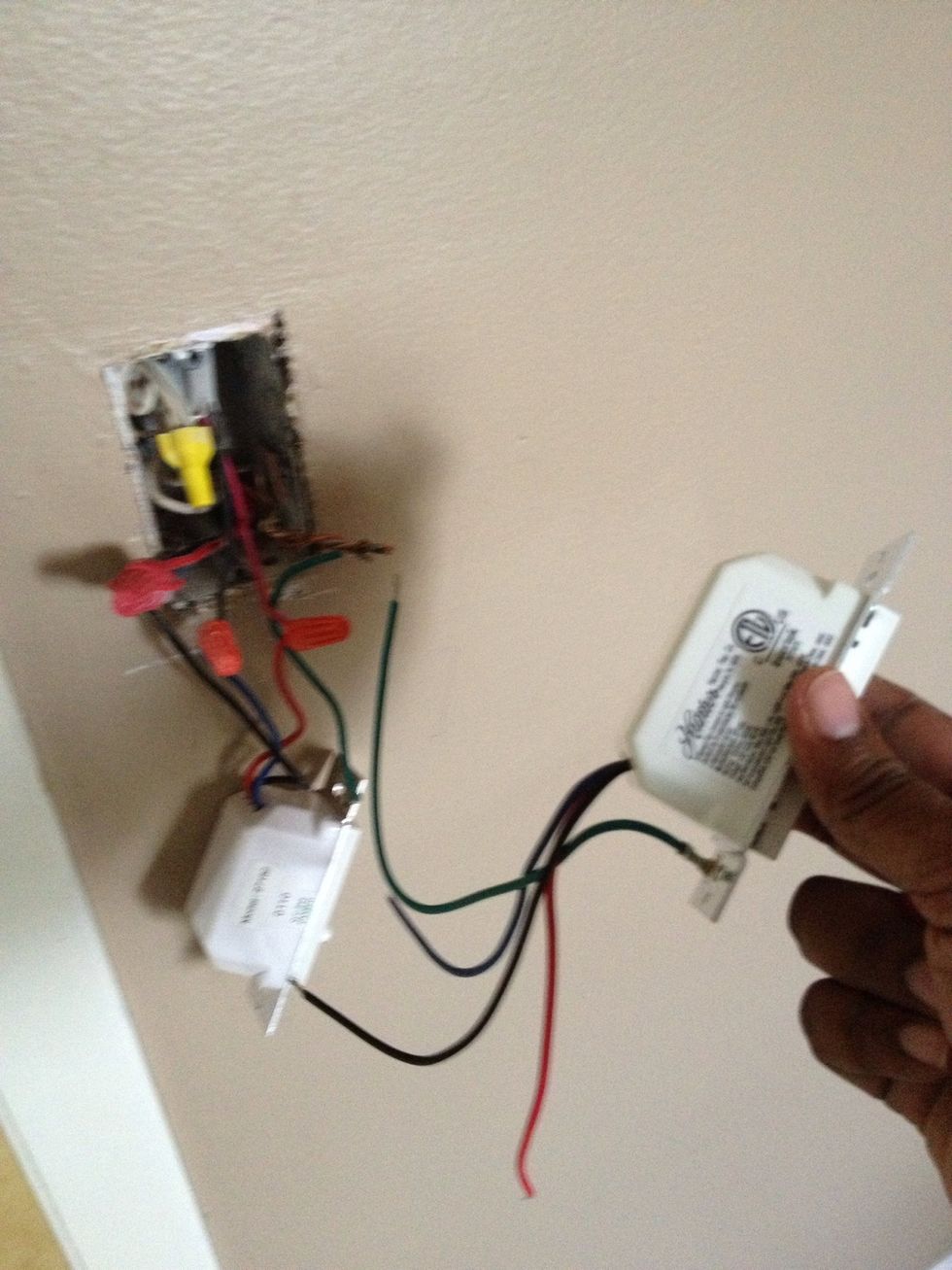 I replaced one wire at a time, as they are the same colors. Tightened them back together