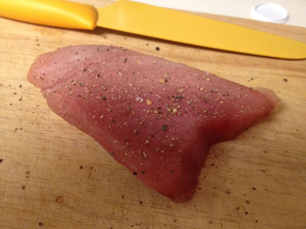 I seasoned the tuna with salt and pepper according to my taste. I go light on the salt but heavy on the pepper.