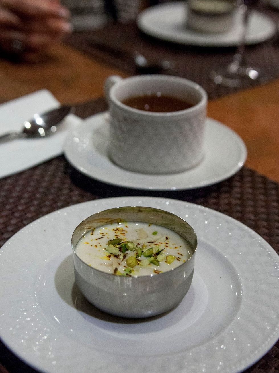 I served it with a hot unsweetened spiced tea. Basundi is thick and rich so you don't need large servings to satisfy. This recipe made 8 servings.