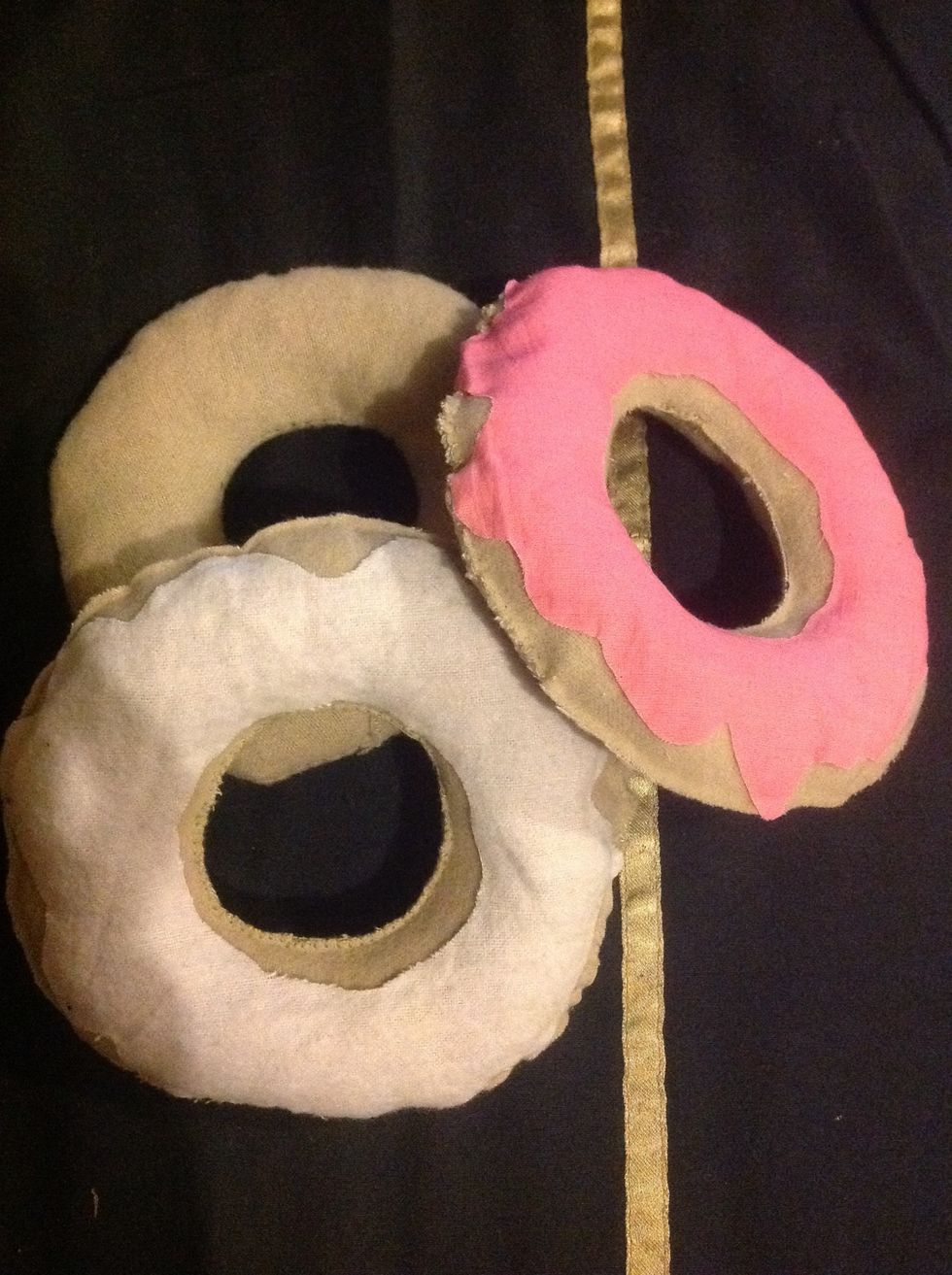 I still have to make the icing for the third. Also you can use small beads for sprinkles. I yet have to do that.