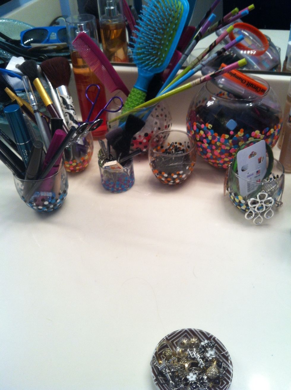 I super fun way way of storing makeup, hair products, jewelry and so much more! \ud83d\ude0a