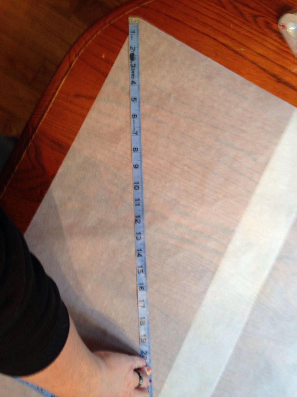 I then continued up the tracing paper measuring 22 inches at small intervals to make a quarter of a circle pattern.