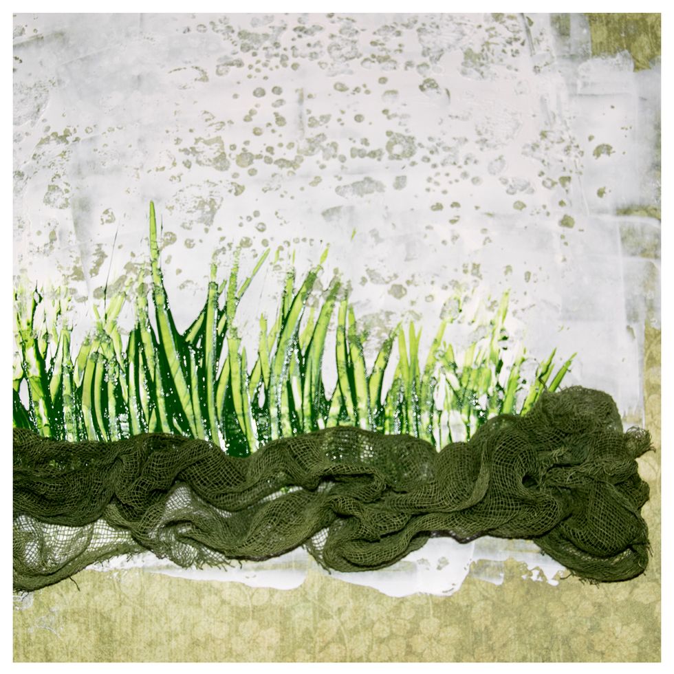 I then glue the cheesecloth over the bottom of the paint. It will then hide the part of the paint that doesn`t look so good.