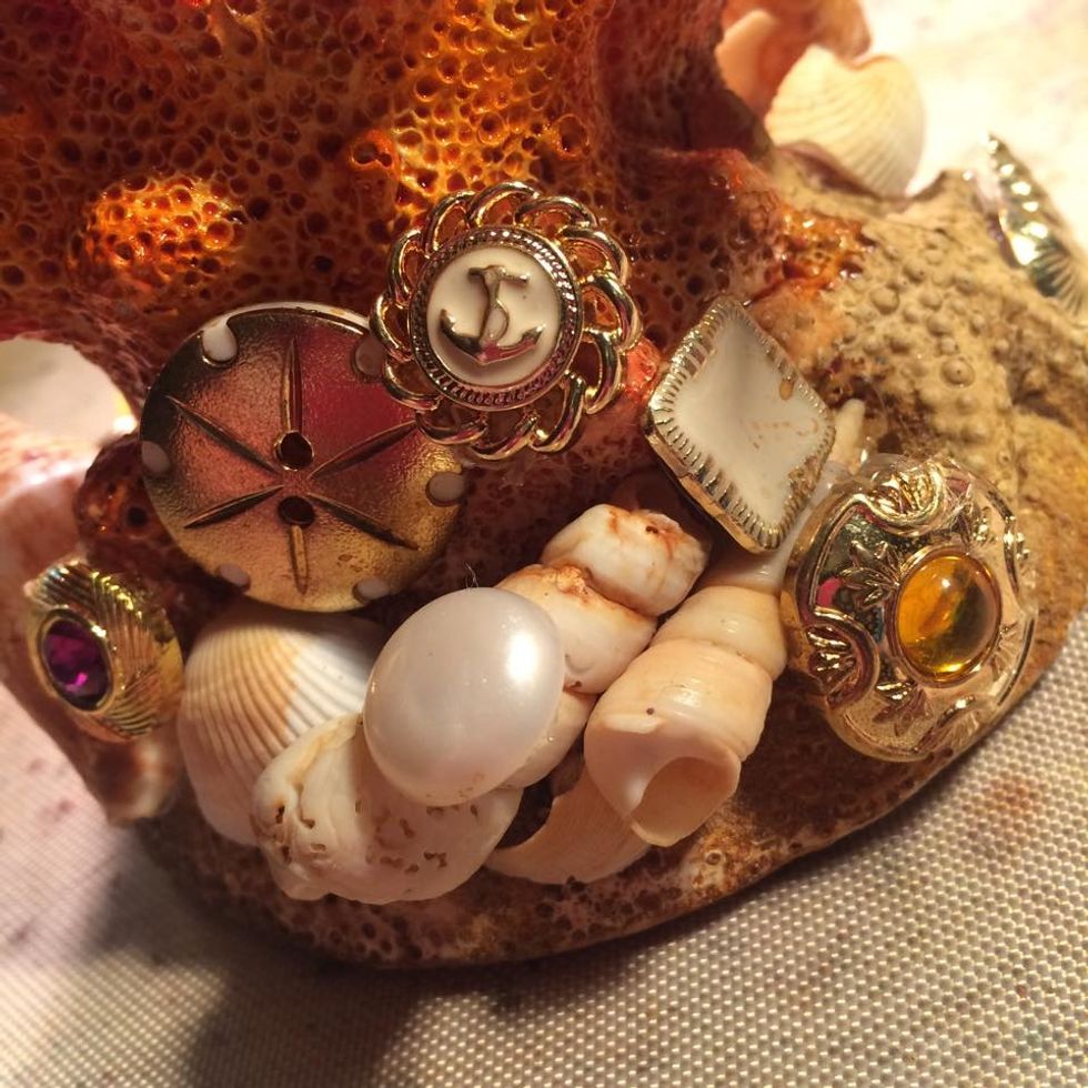 I then misted more with the Colorations in Warm, and Salted Caramel. See how its filling in the holes in the coral as well...Creating depth and dimension. Super easy and super cool effect.