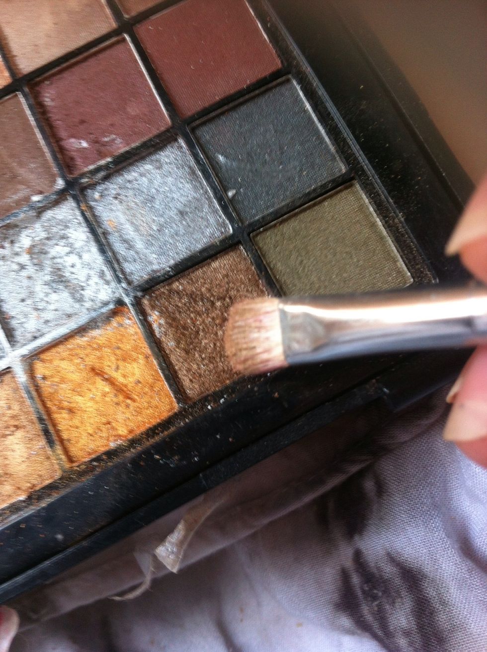 I then thought it needed extra bronze so i chose this colour