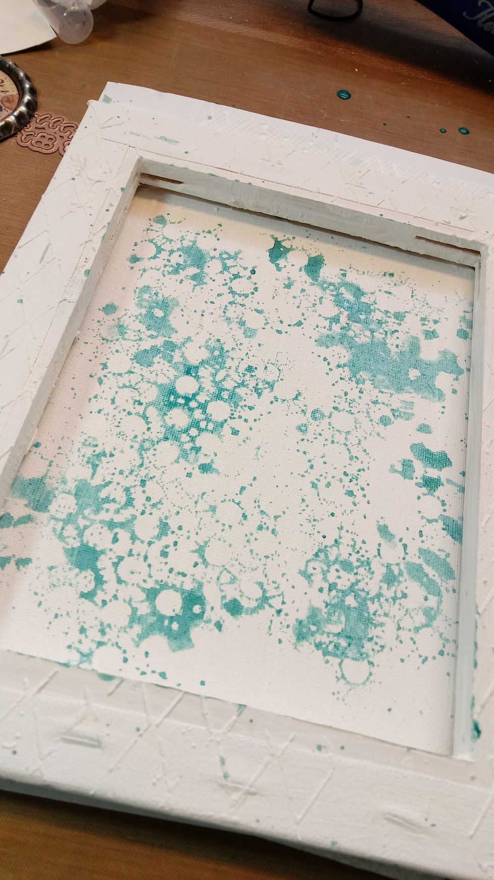 I thought about leaving this portion out of the tutorial. After all, I didn't use it in the end, but still a neat technique. AND it shows you can always change your mind on your projects!!