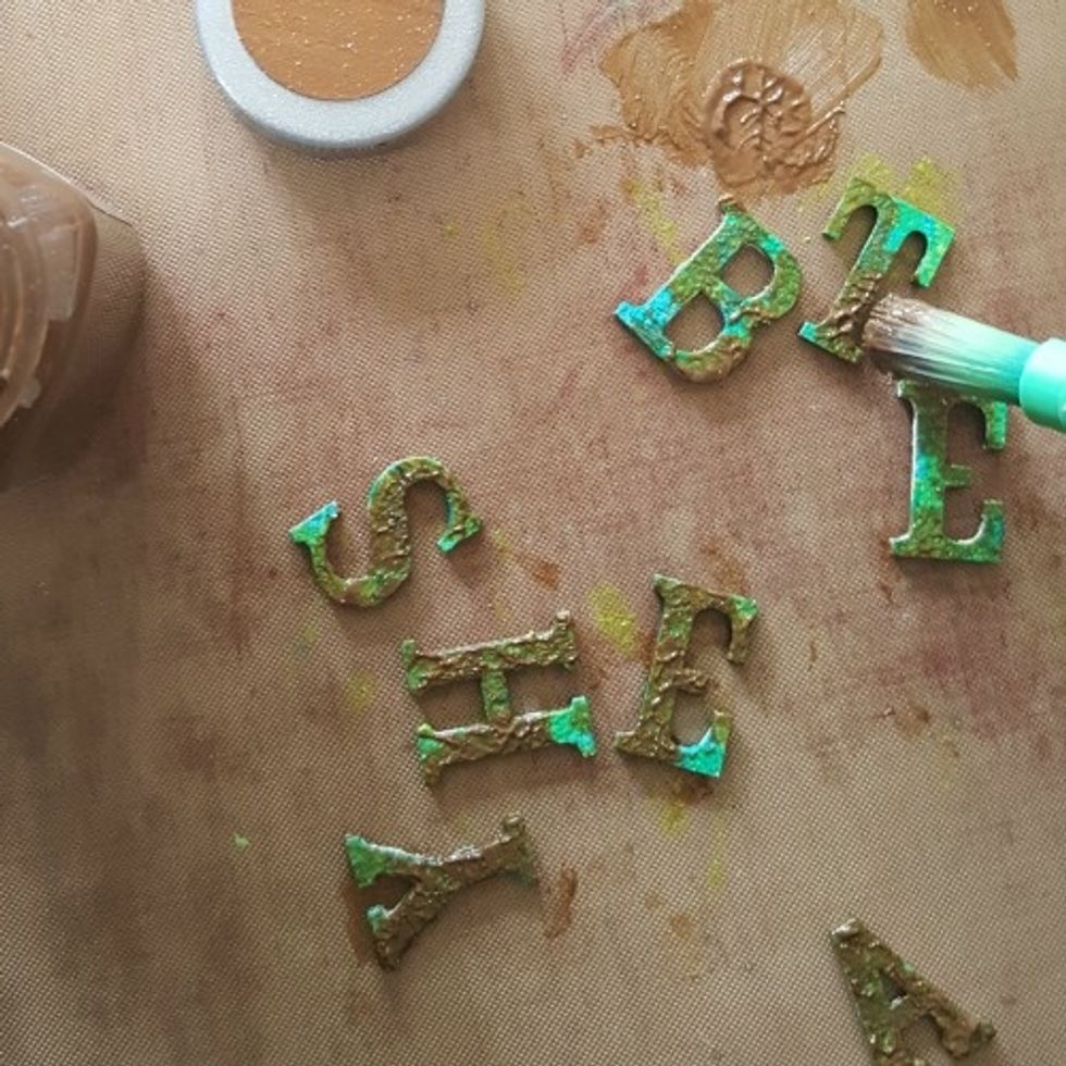 I toned it down a bit by applying Velvet medium - Kona (you can skip this step for a brighter look)