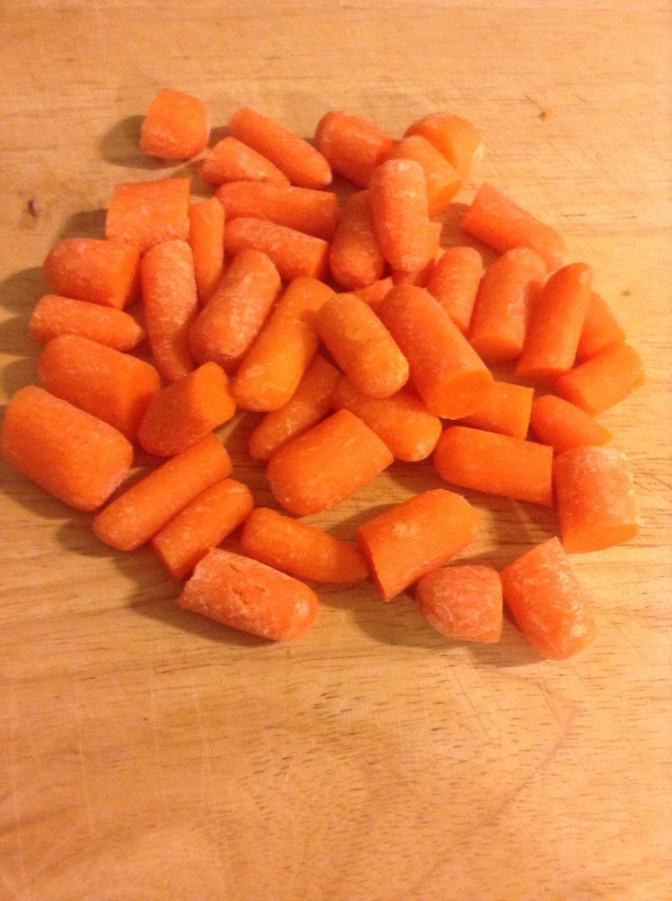 I took my broth with chicken chunks out of the refrigerator the next day and then added vegetables. Like carrots...