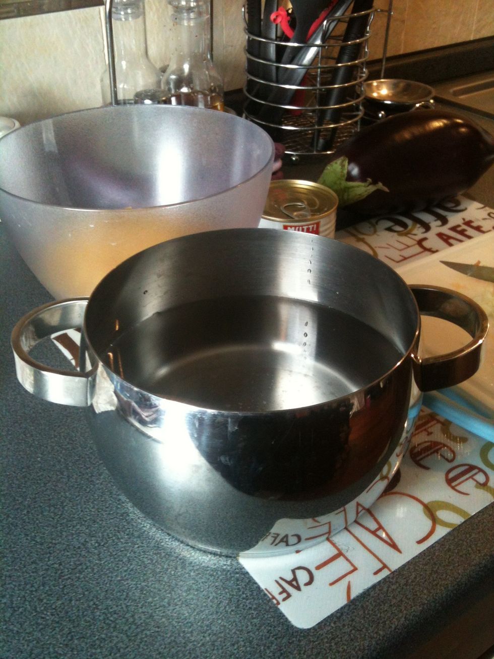I use a medium pot