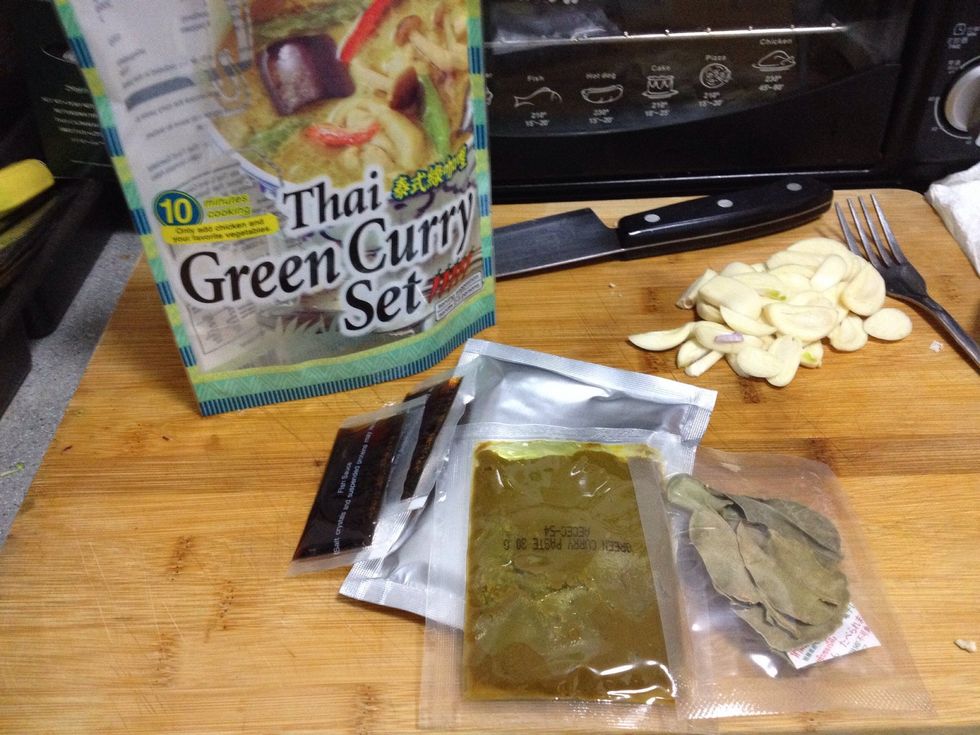 I use a Thai curry set I found in the super market. It contains green curry paste, some coconut powder, Thai herbs and soy source. But if you don't have it. You can use the ones you can find easily.