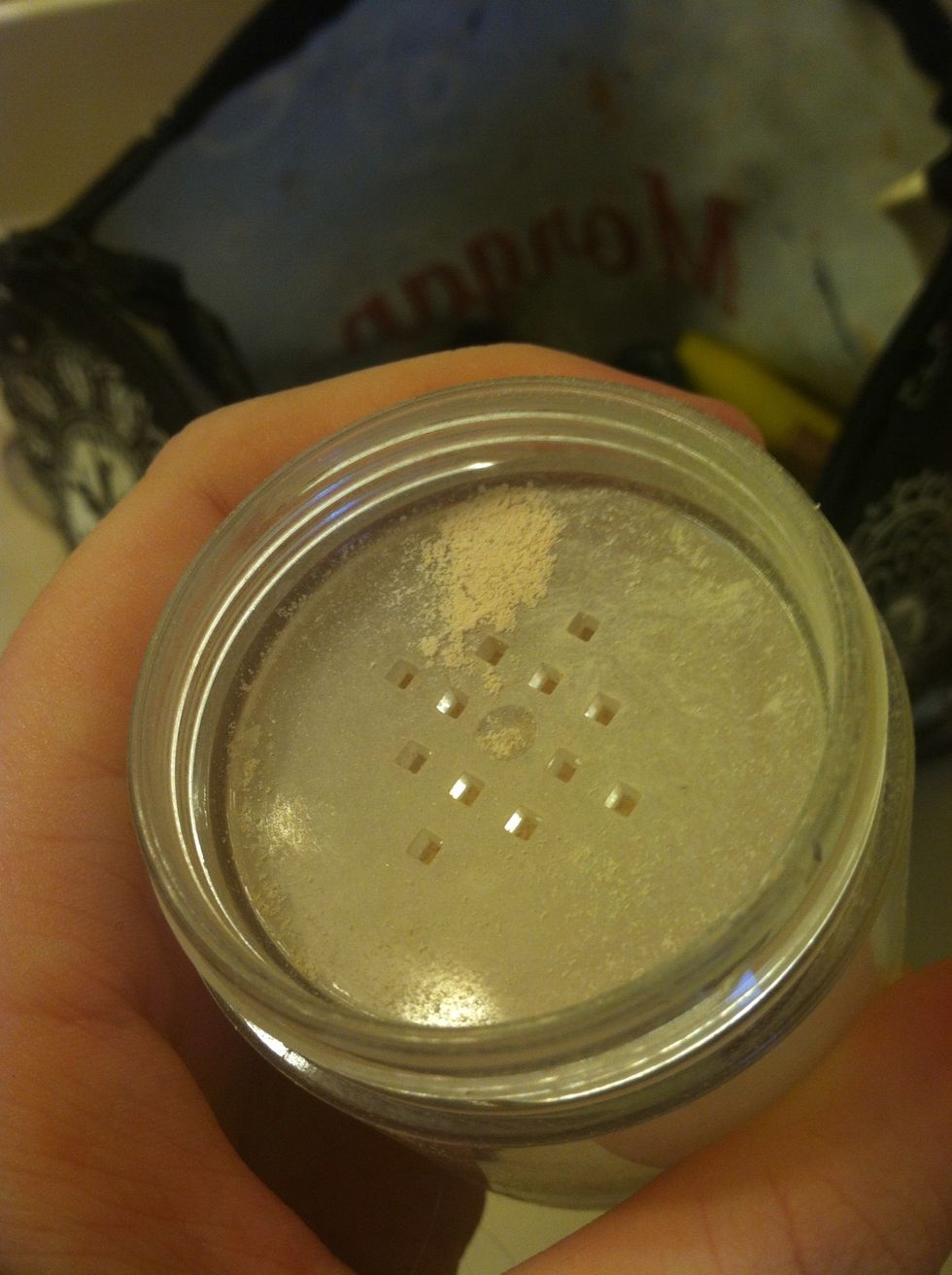 I use a translucent powder to set foundation