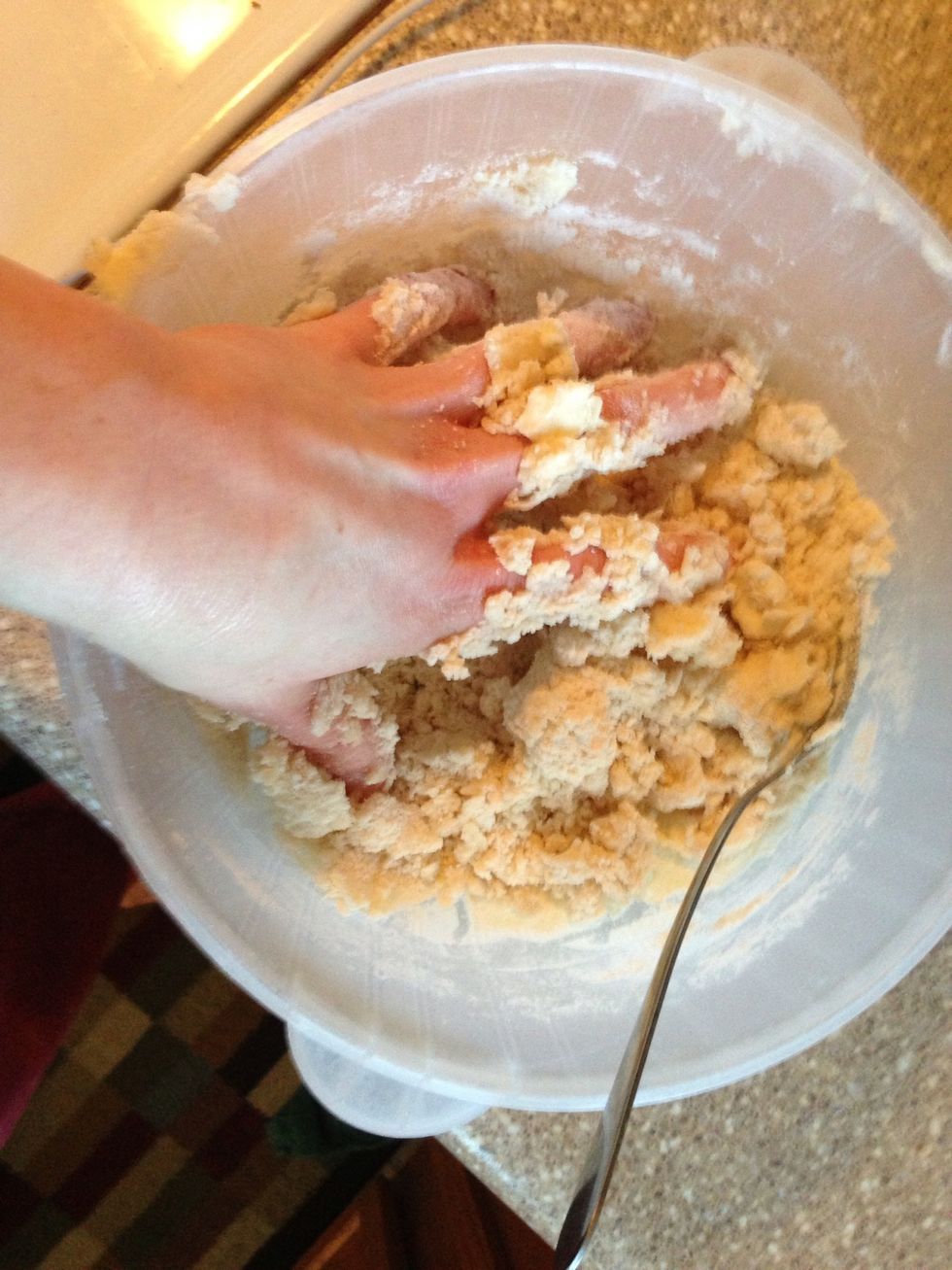 I use my hands, please wash thoroughly first :)