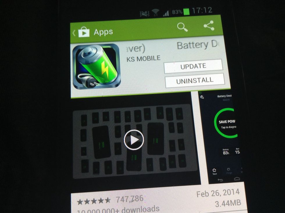 I use the app called Batery Doctor.