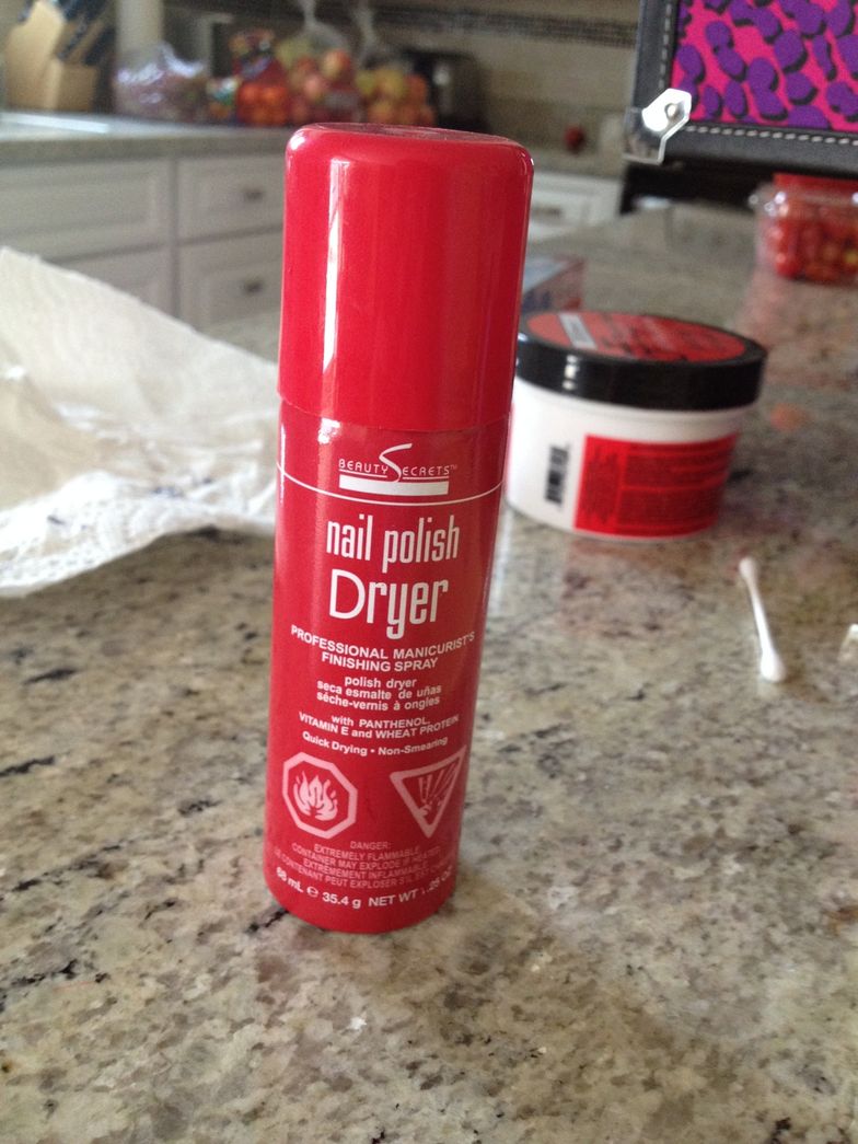 Beauty Secrets Nail Polish Dryer Spray