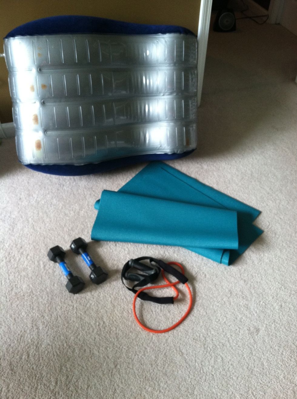 I use this stuff, If your wondering about the chair, it's called a bean. Most people use the plastic ball.