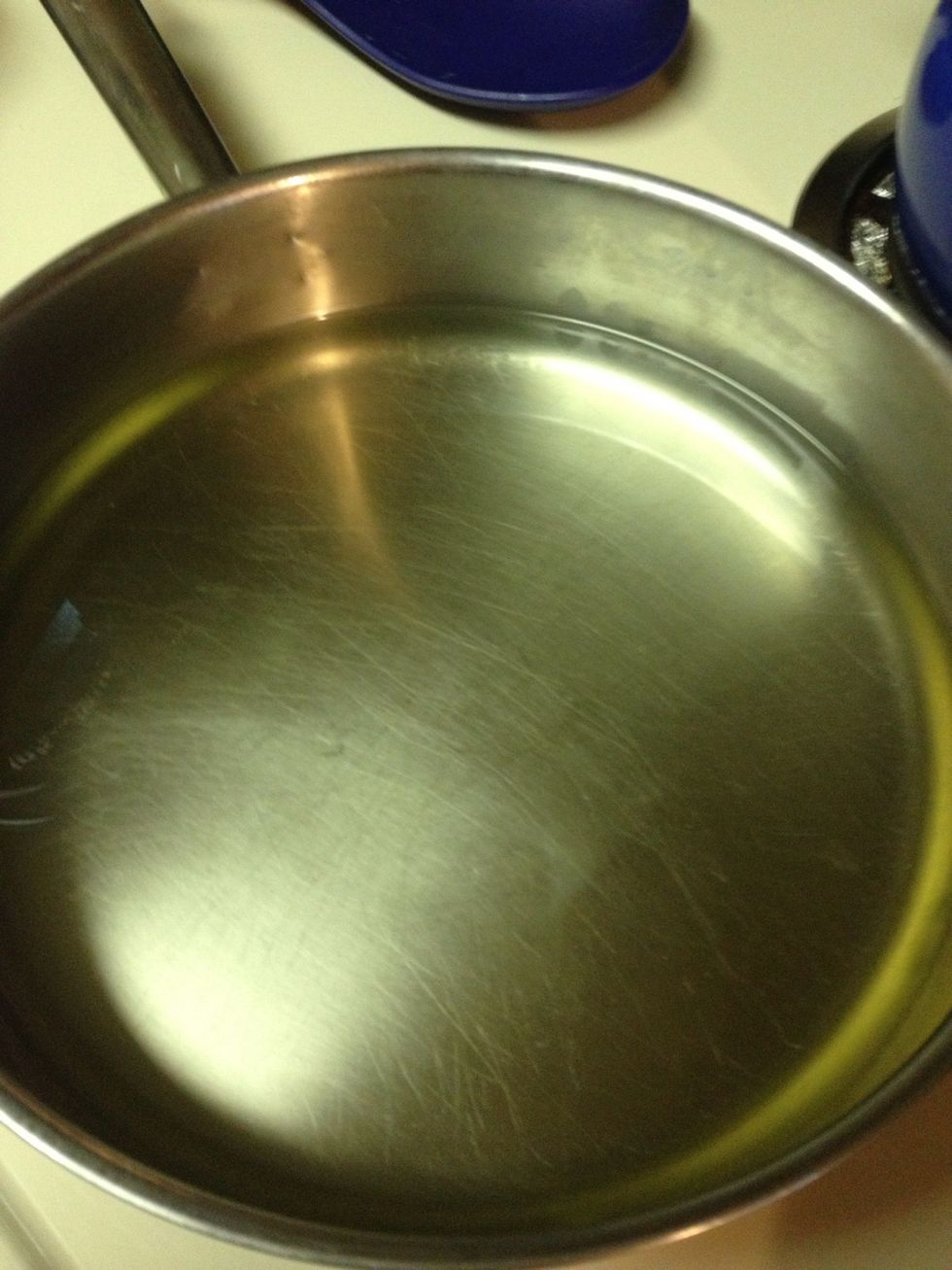 I used 24 oz peanut oil in my deepest 12" saut\u00e9 pan.         I didn't want to use more oil nor a smaller pan, I had about 1" of oil you really want 1.5"         -heat up slowly to around 350F