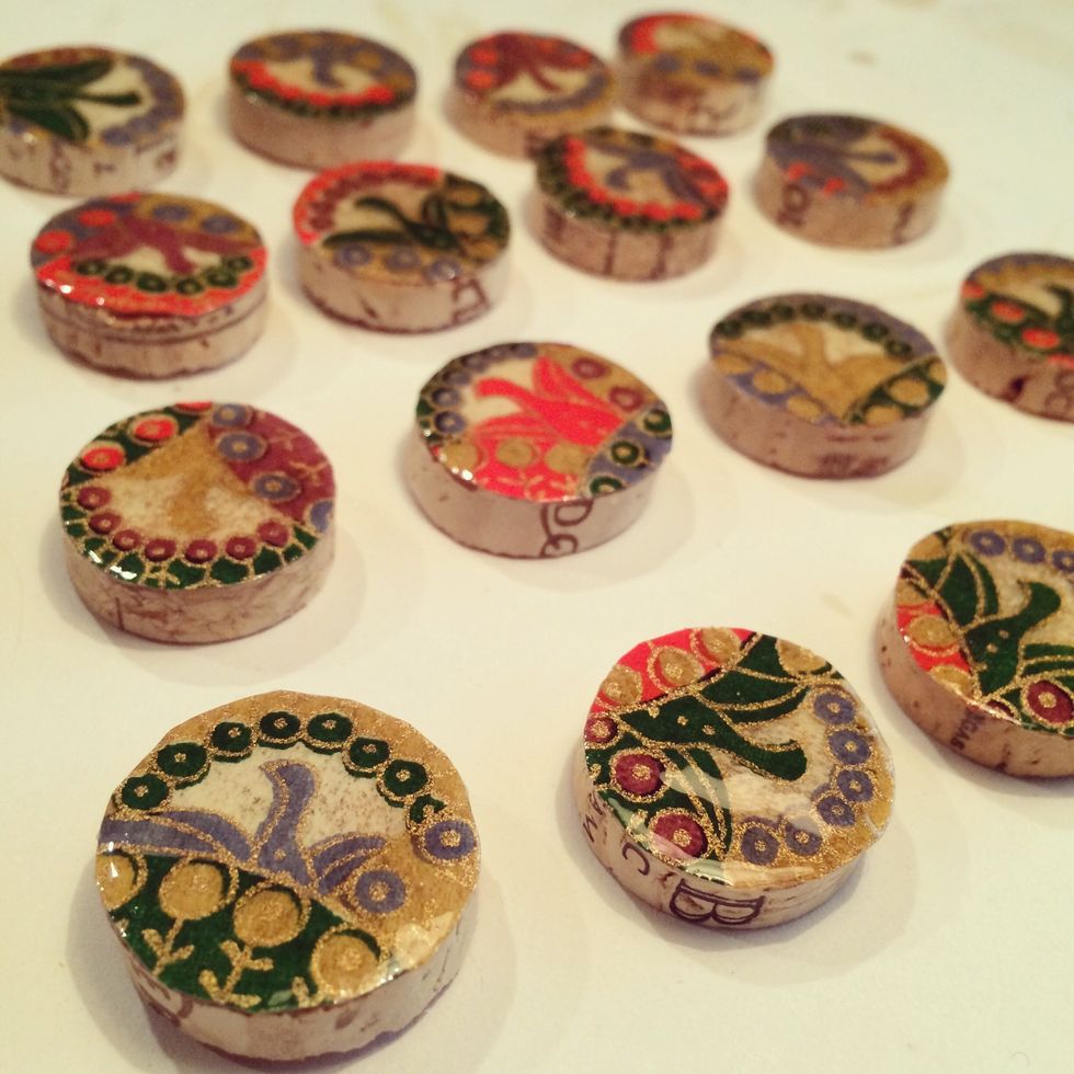 I usually make a bunch of these at a time. The wood varnish is a cheap & easy way to give your cork rounds a resin type finish.