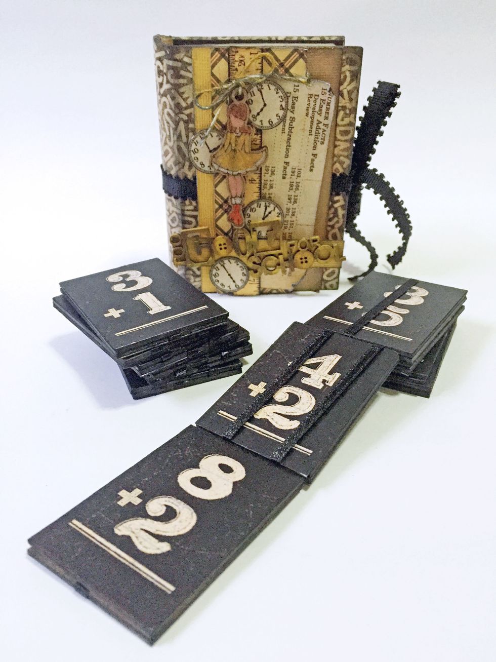 I've made 2 tumbling blocks and created a book case for it using Sizzix Eileen Hull Bigz 3D Book XL Die...