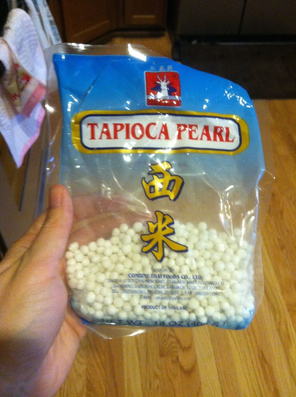 I've only been able to find these kinds of pearls at local Asian stores, the small white ones. I'm hoping to buy the black ones online after I use all in this bag.