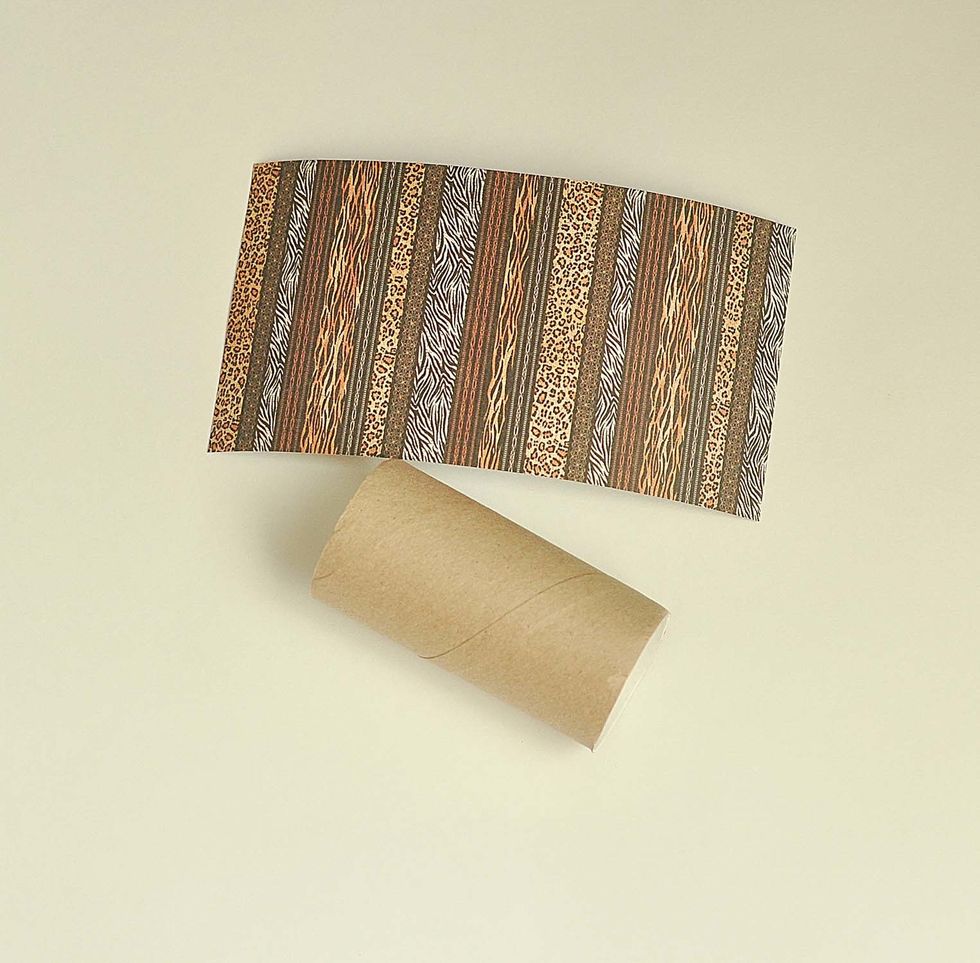 I' ve taken a bobin from kitchen towels and paper of Saferi Adventure collection by Graphic 45