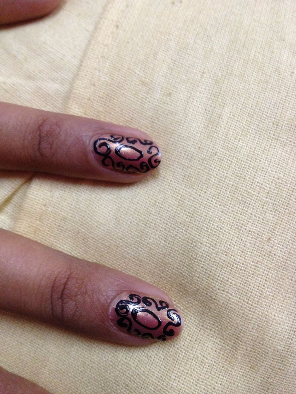 I want to make it look like an old antique mirror