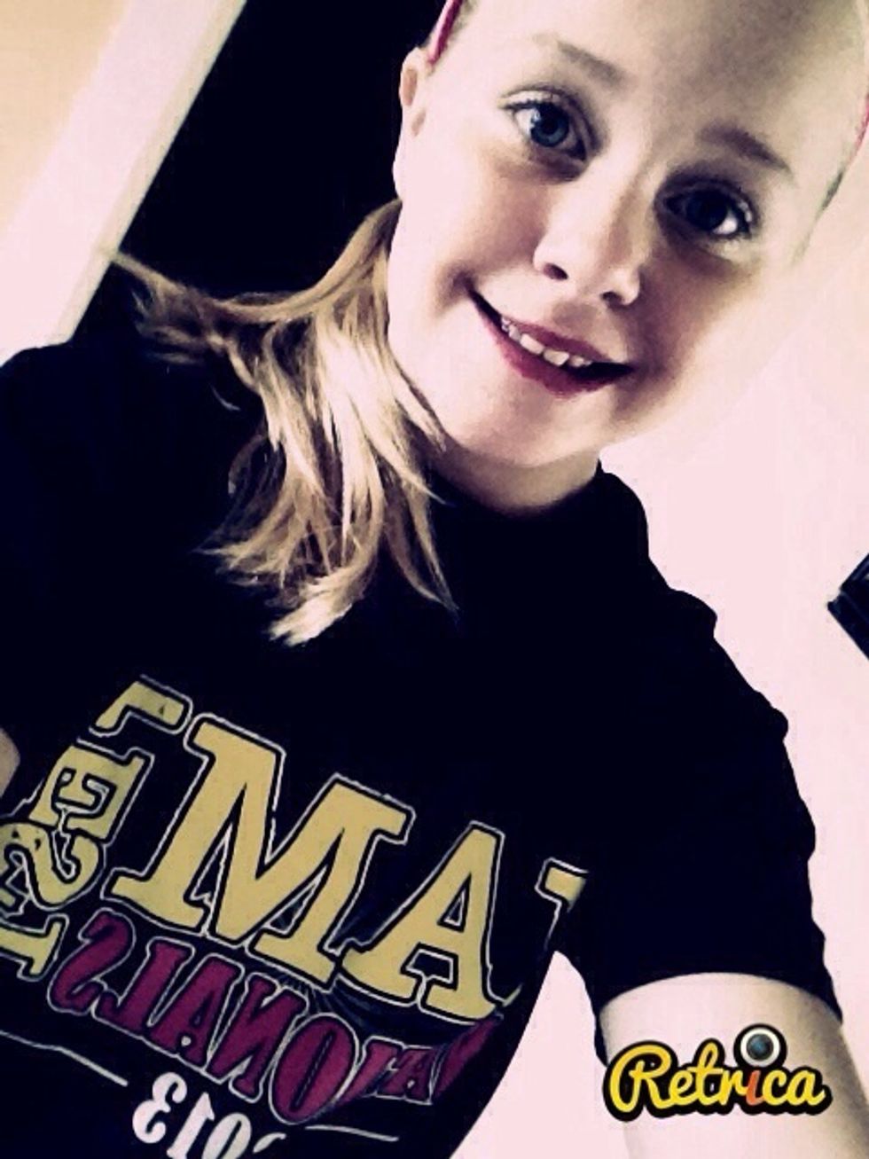 I was asked to add the final look. Today I have practice so I didn't put on very much of anything