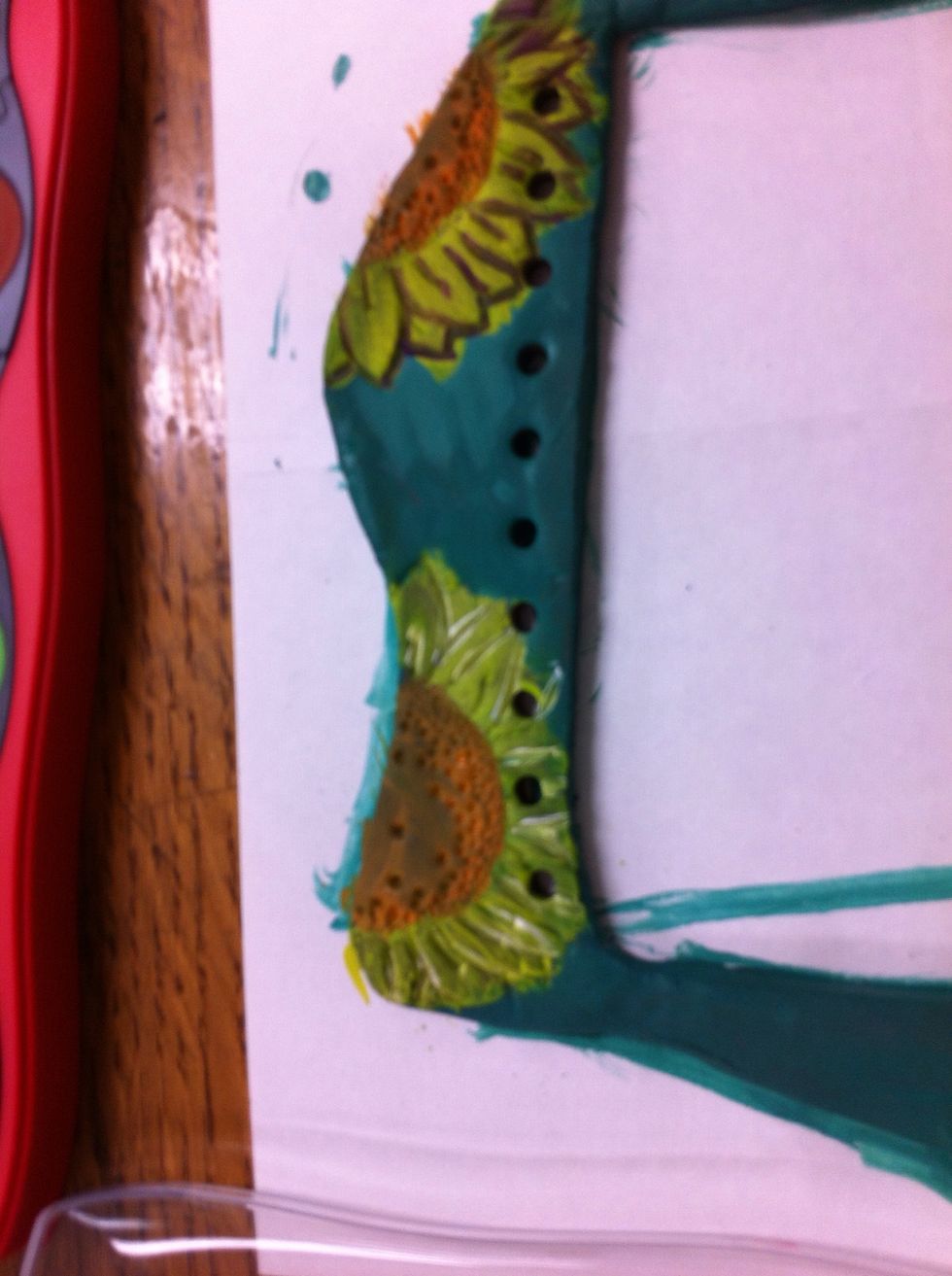 I wasn't careful and I purposely had the paints bleed into each other.