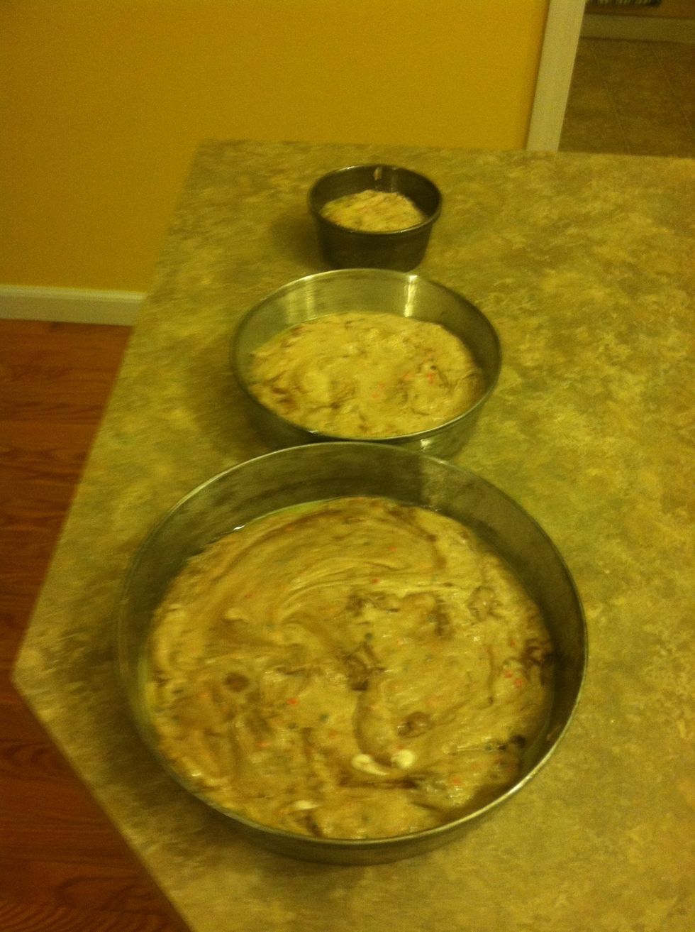 I whipped up 2 cake mixes so I'm making a small three tier cake as well.