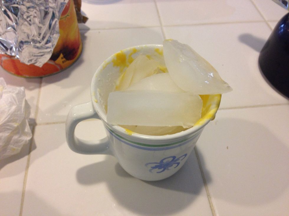 Ice cubes! In a cup! :D