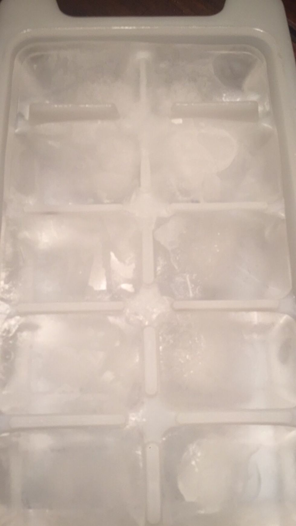 Ice cubes or crushed ice (preferable)