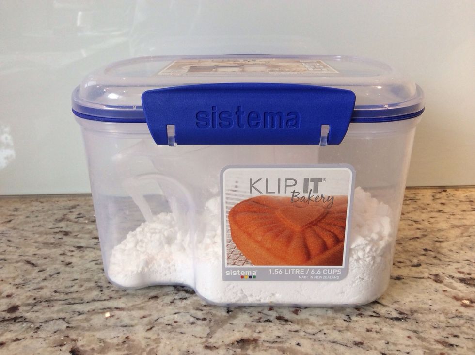 Icing sugar (200g)