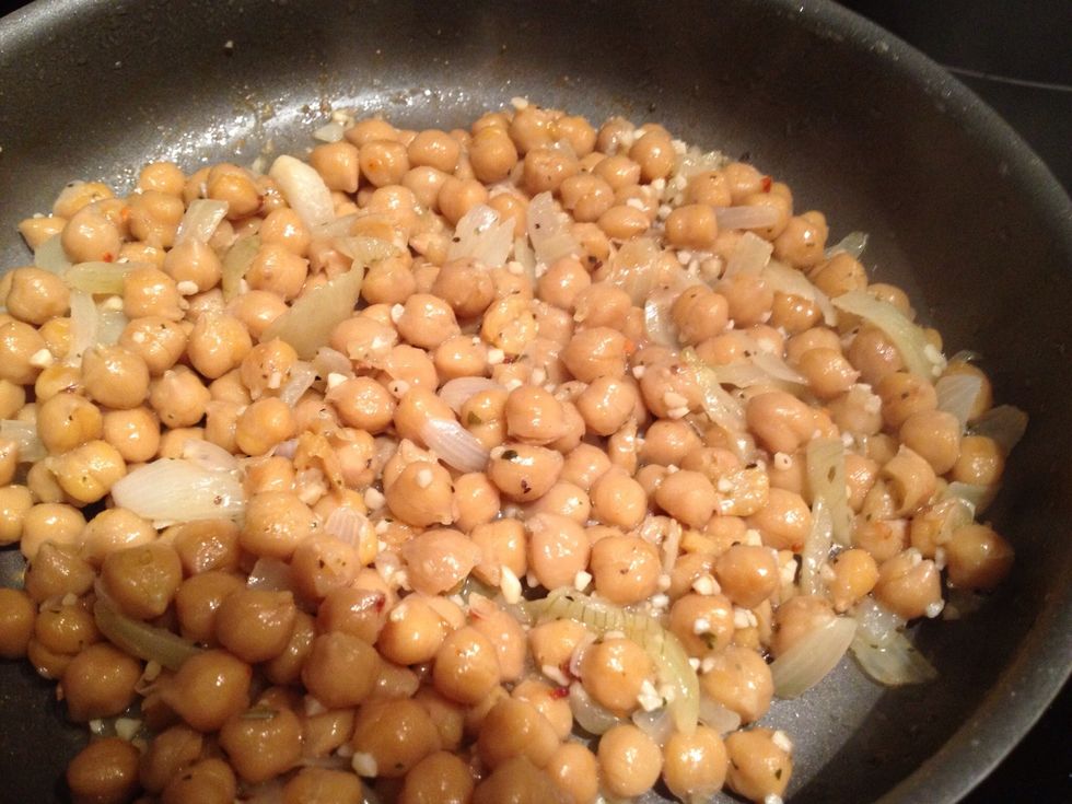 If after 5 minutes you still have too much liquid, drain some of it off and return the pan to heat. Add the garlic and some salt/pepper and the rest of the sherry. Cook a bit more if necessary.