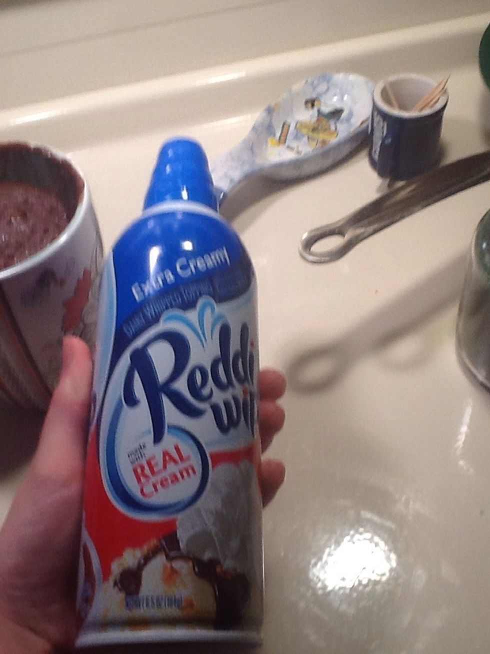 If desired, you can add a little whipped cream topping.