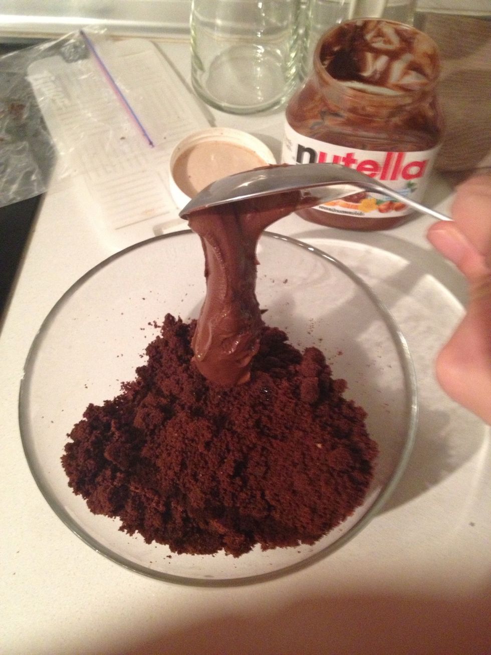 If the ingredient still looks crumbly and dry add more of something sticky and moist. I choose Nutella. U can use jam, honey, butter, melted chocolate, cream-cheese, etc.