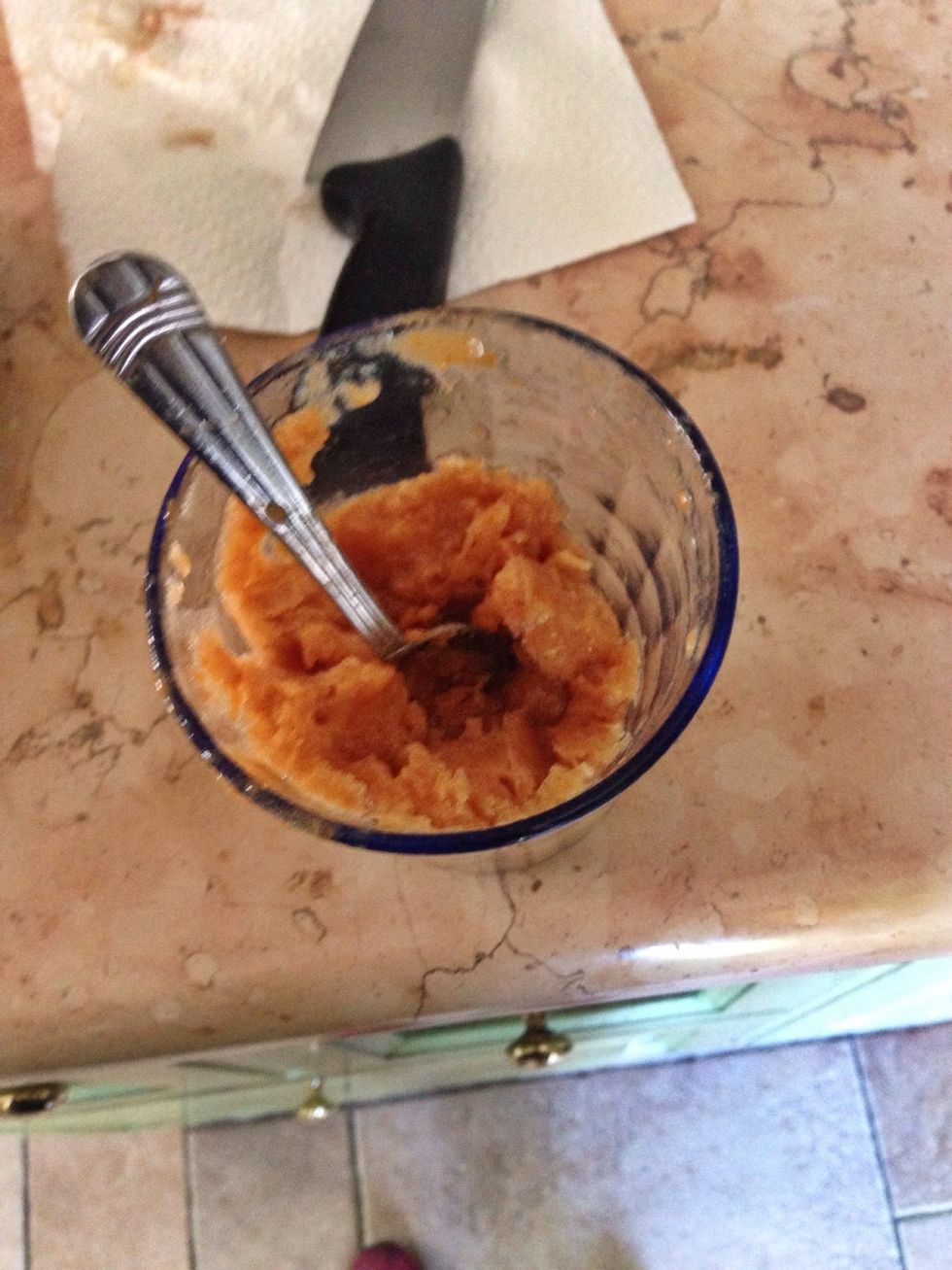 If the other mixes are too frozen mash them with a spoon before pouring in the jar. This is the banana apricot mix