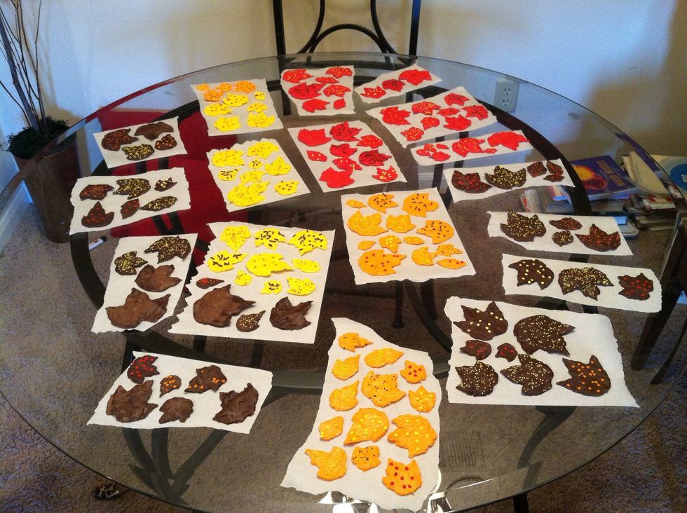 If you decide to make more than one color, set them all out before you start packaging them to make sure you know how many of each you should put in each package.