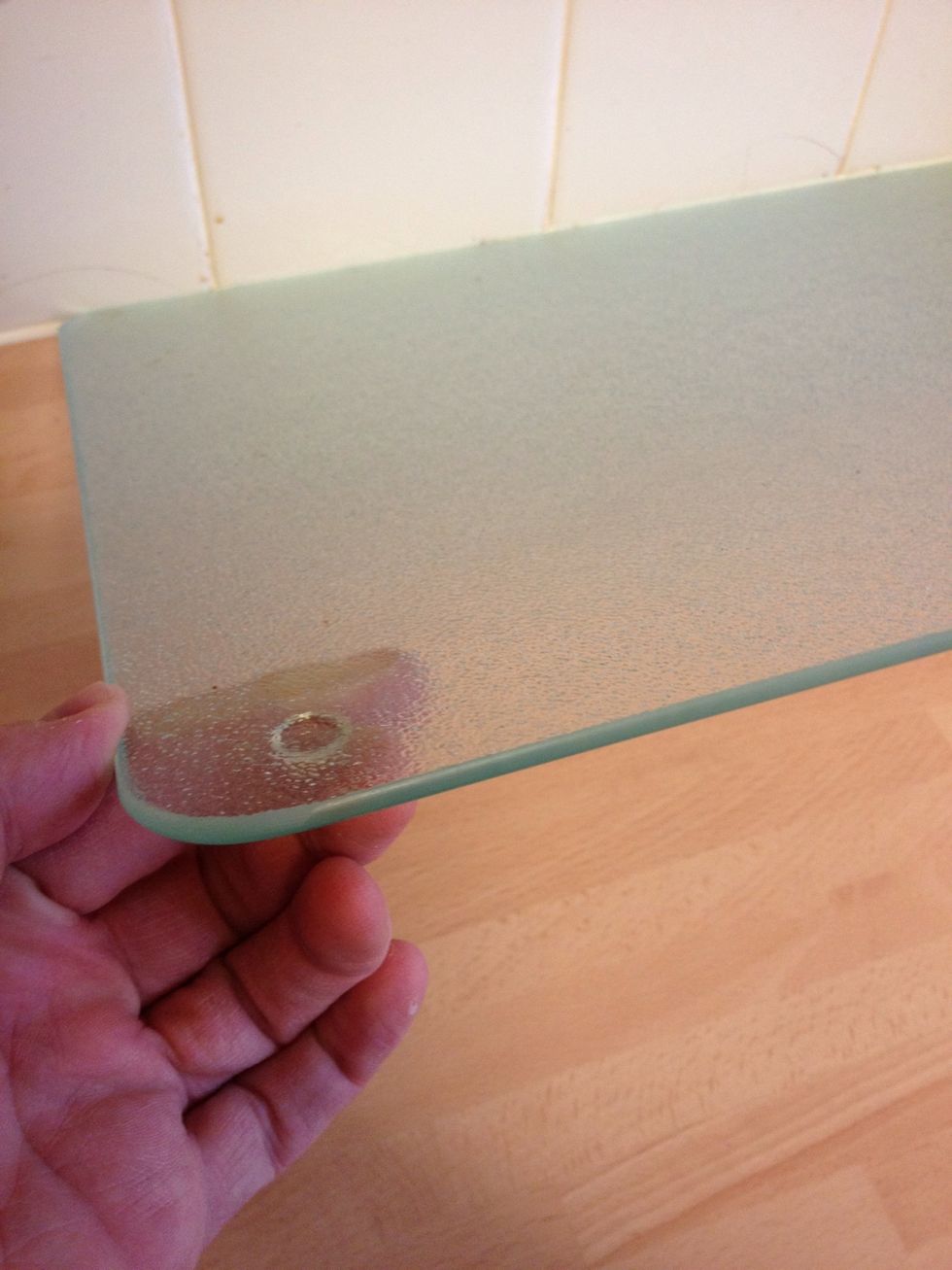 If you don't have a car, don't worry,  all you need is a glass chopping board/work top protector with the rounded edge, (like on a car window) and you'll get the same results.