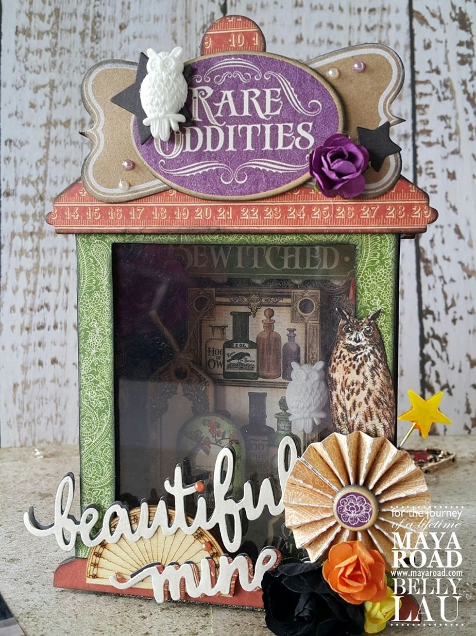 If you don't put any photos in, it can be a beautiful Halloween home decoration