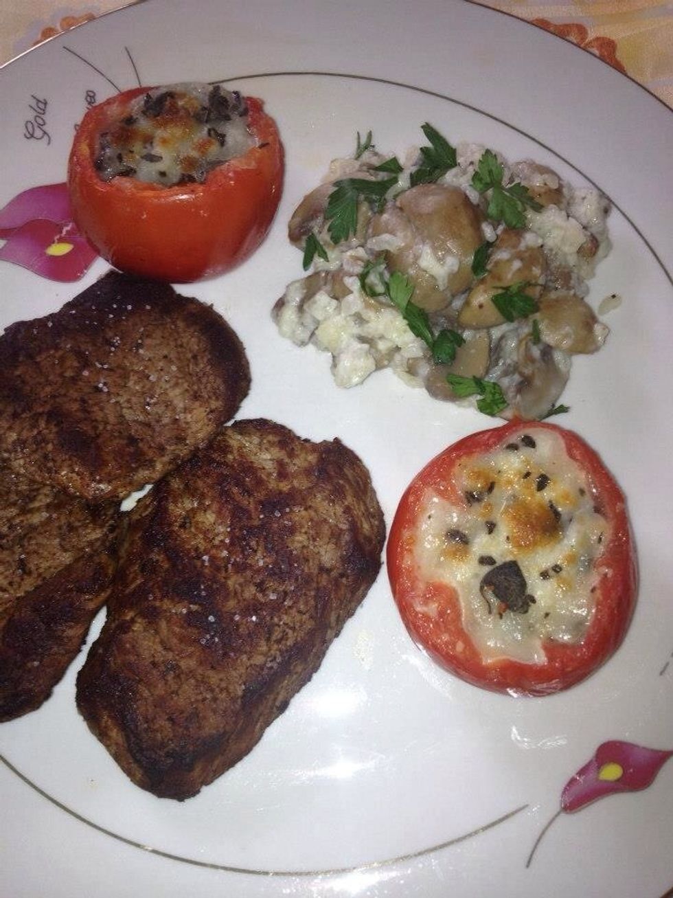 If you see that steaks needs a little of salt you can sprinkle them after you finish