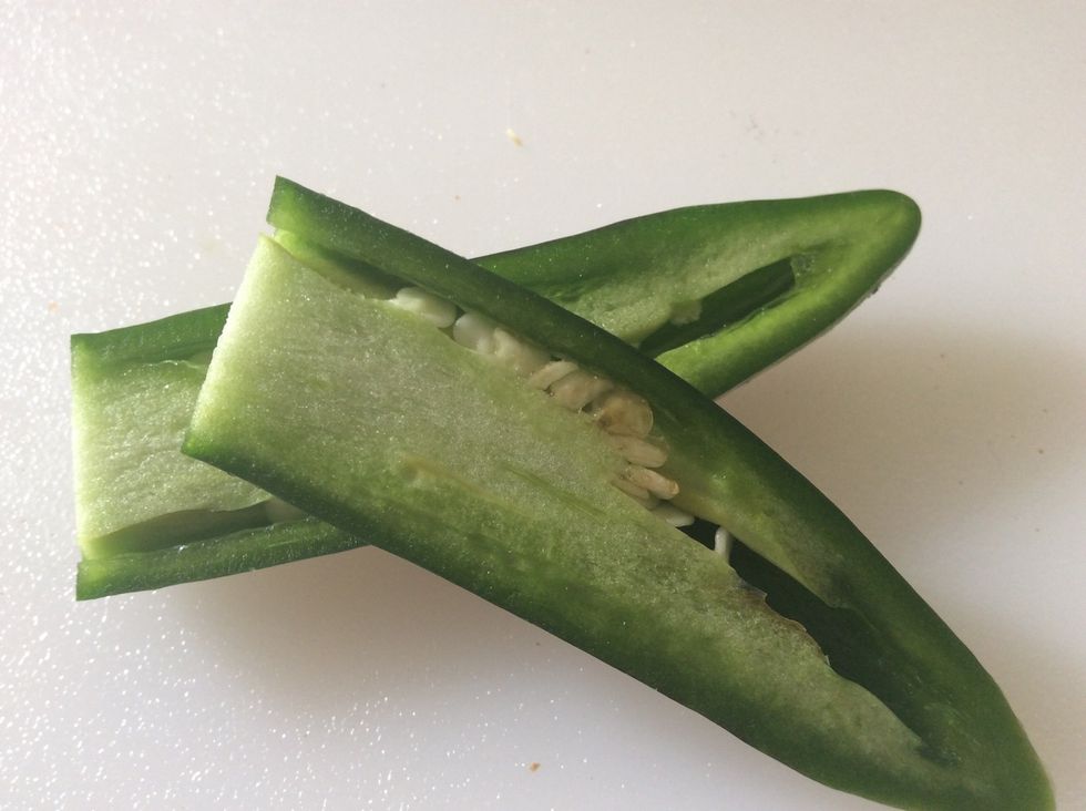 If you want an extra punch, and clean out your sinuses... Leave the seeds and white veins intact.