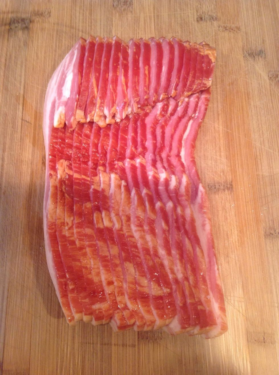 If you want to eat good bacon, then buy good bacon. Ask your butcher for THICK sliced bacon. The stuff in supermarkets is too stringy and doesn't work as well with this cooking method.