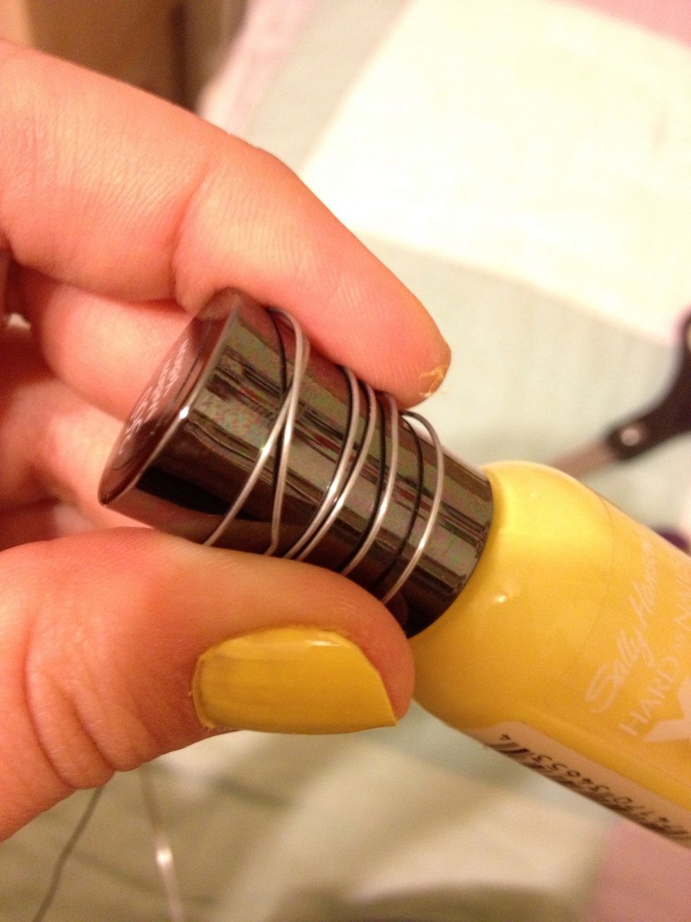 If you want, you can shape the wire on a cylinder object