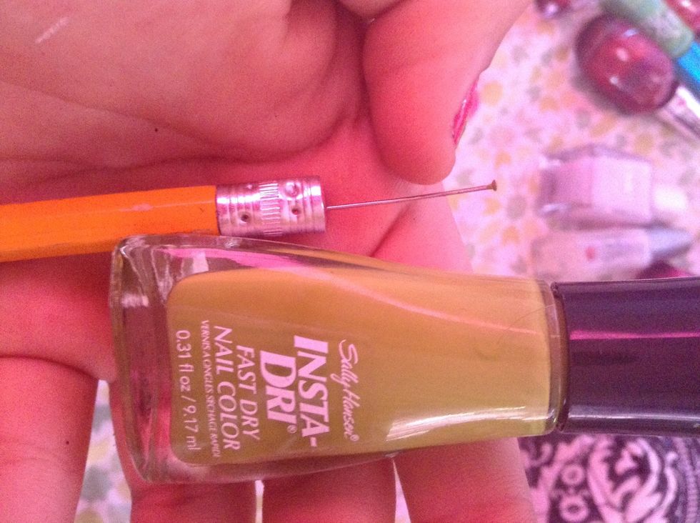 Im using lickety split lime by Sally hansen