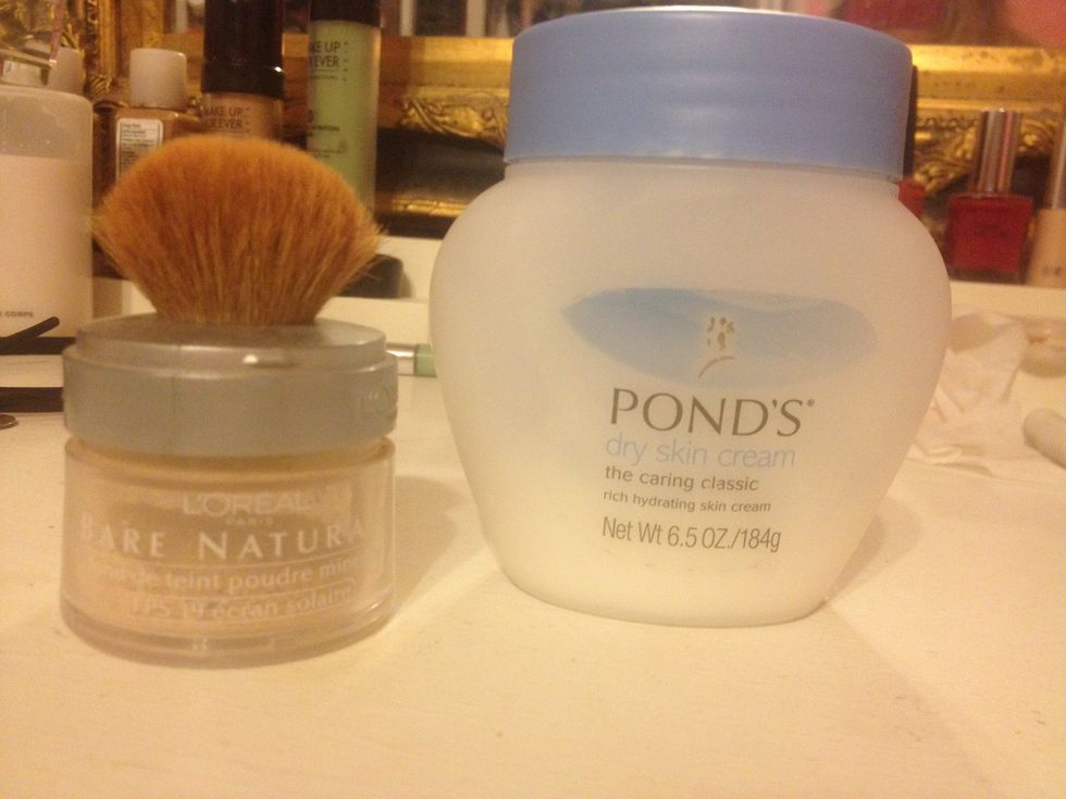 Im using loreal powder and ponds moisturizer