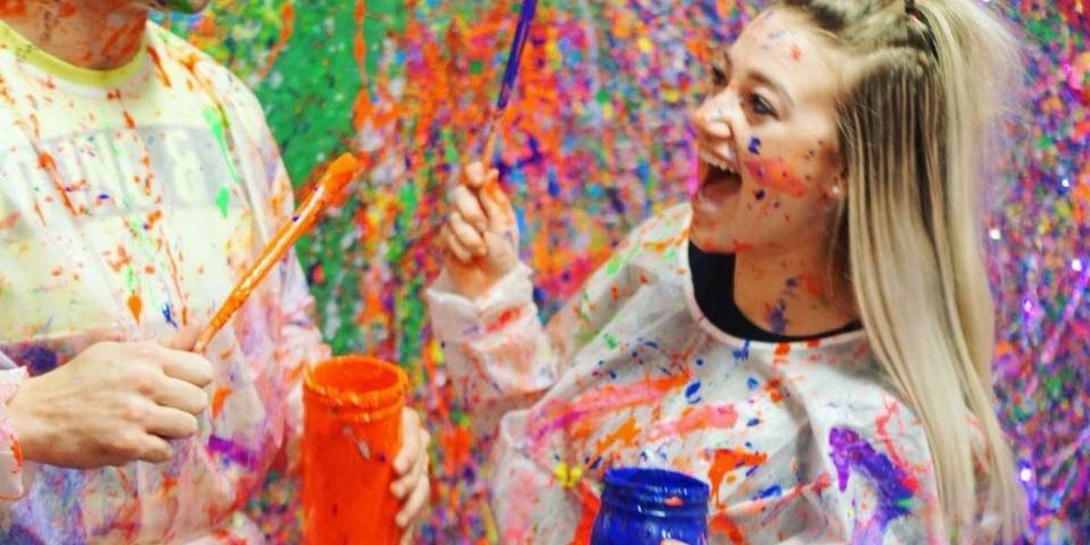 How to splatter paint - B+C Guides